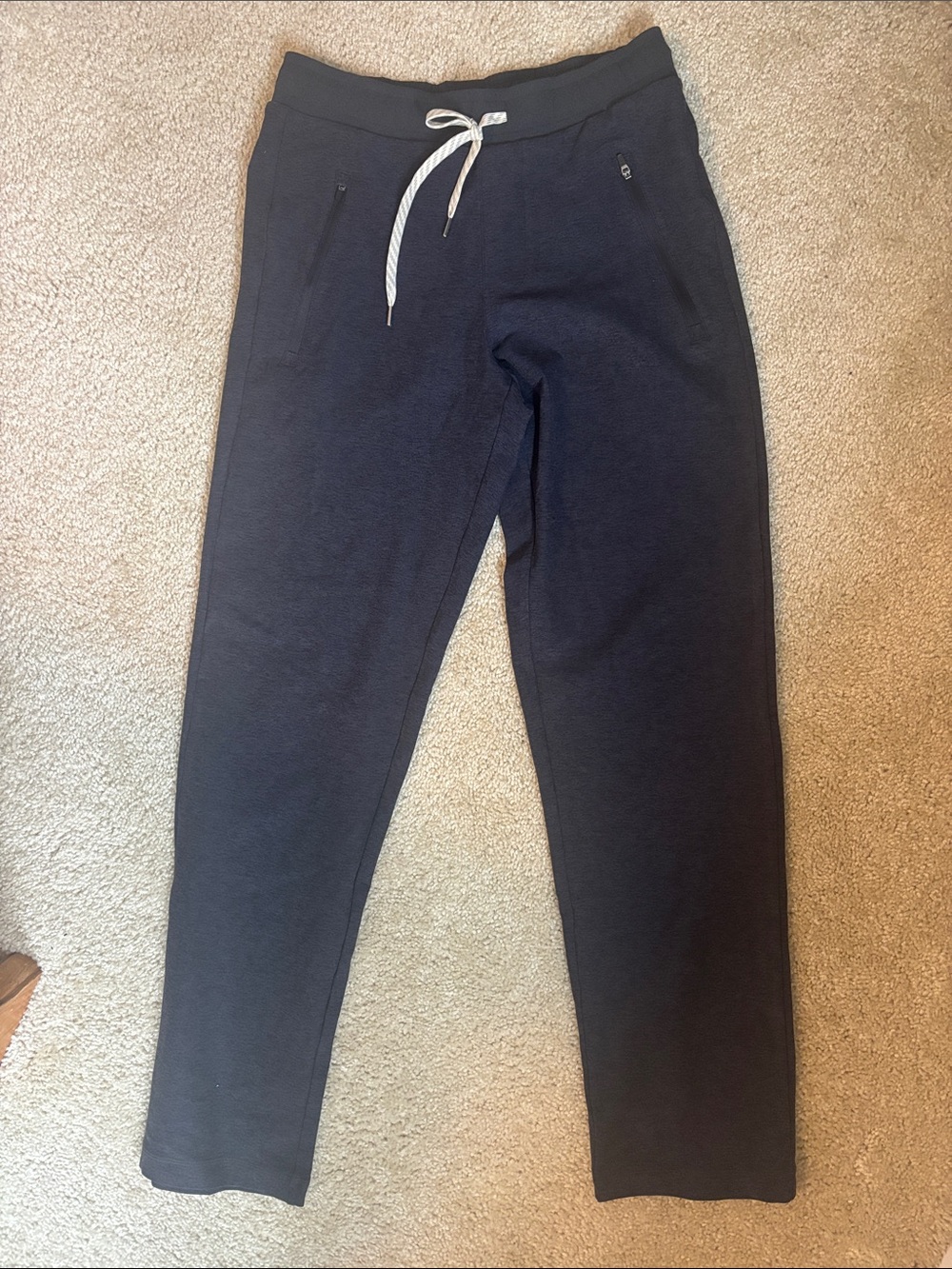 Vuori Men’s Navy Blue Drawstring Jogger Pants